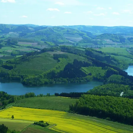 In Der Naehe Des Skigebietes Schmallenberg